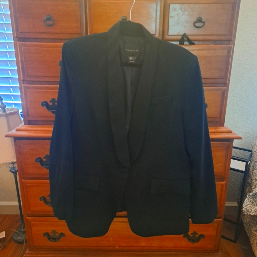 Black Tahari Blazer